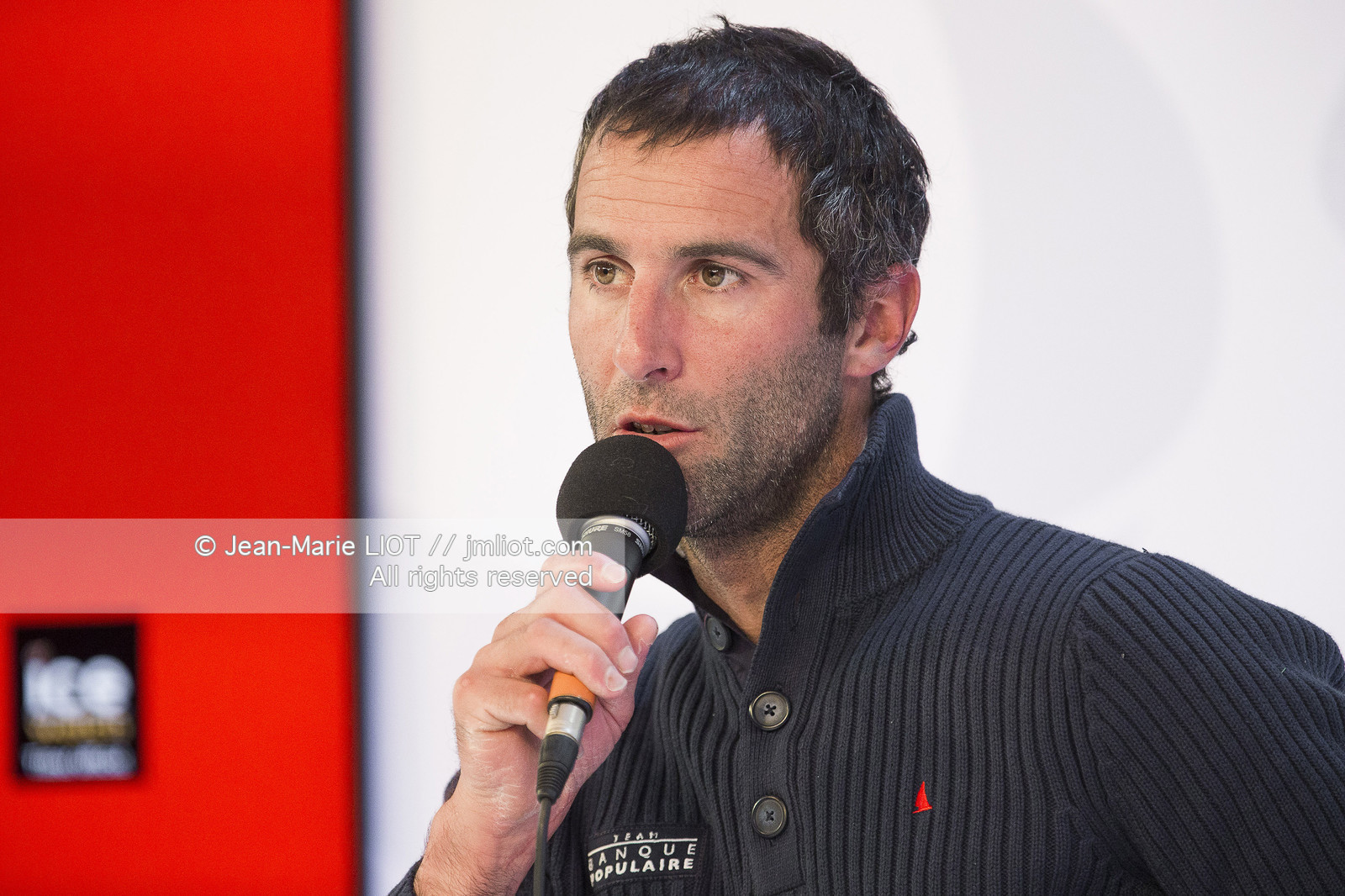 Les Sables d'Olonne, le 19 janvier 2017 arrivée d'Armel Le Cléac'h (FR) skipper de l'imoca Banque Populaire arrive 1er du Vendee globe 2016-2017. Photo © Jean-Marie Liot   DPPI