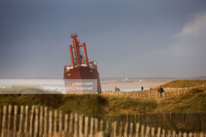 Erdeven, cargo échoué sur la plage