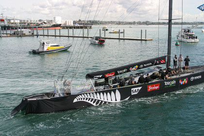 LOUIS VUITTON CUP 2002 - NEW ZEALAND