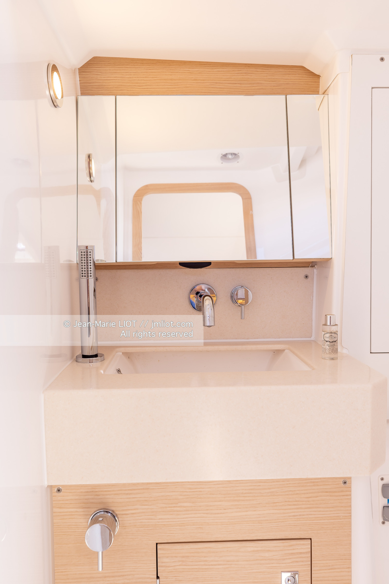 DUFOUR YACHTS 2022 - DUFOUR 37