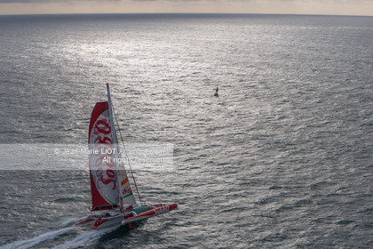 MAXI TRIMARAN SODEBO - THOMAS COVILLE - RECORD TOUR DU MONDE EN SOLITAIRE - 2008..