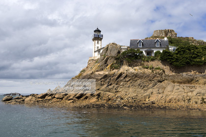 PAHRE DE L'ILE LOUET - BAIE DE MORLAIX