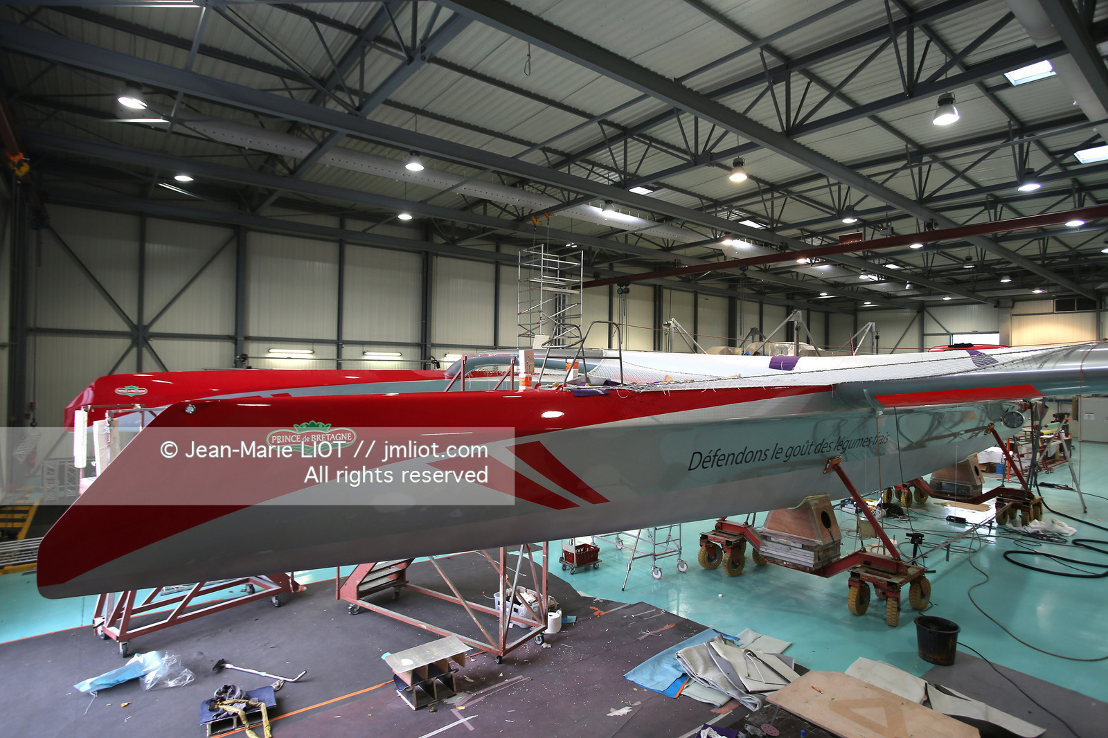 SAILING - MAXI 80 PRINCE DE BRETAGNE - SHIPYARD
