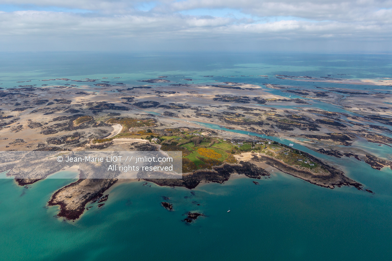 LES ILES CHAUSEY