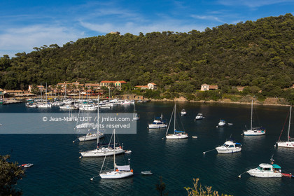.Port-Cros, off Hyères in the department of Var, small island of 4 km long is a reserve of fauna and flora. Photo © Jean-Marie Liot