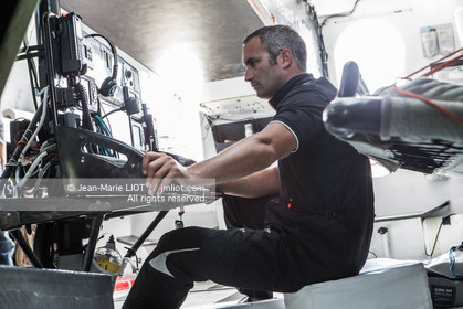 FABRICE AMEDEO - NEWREST MATMUT - VENDEE GLOBE 2016-2017
