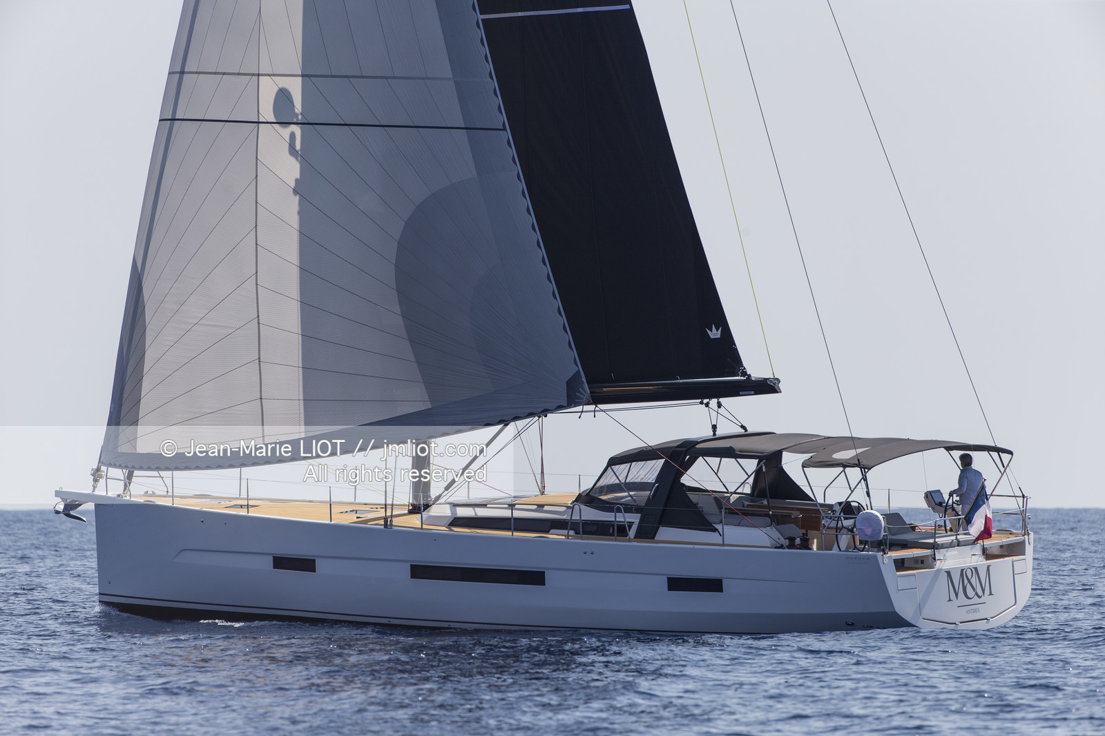 DUFOUR YACHTS 2017 - DUFOUR 63