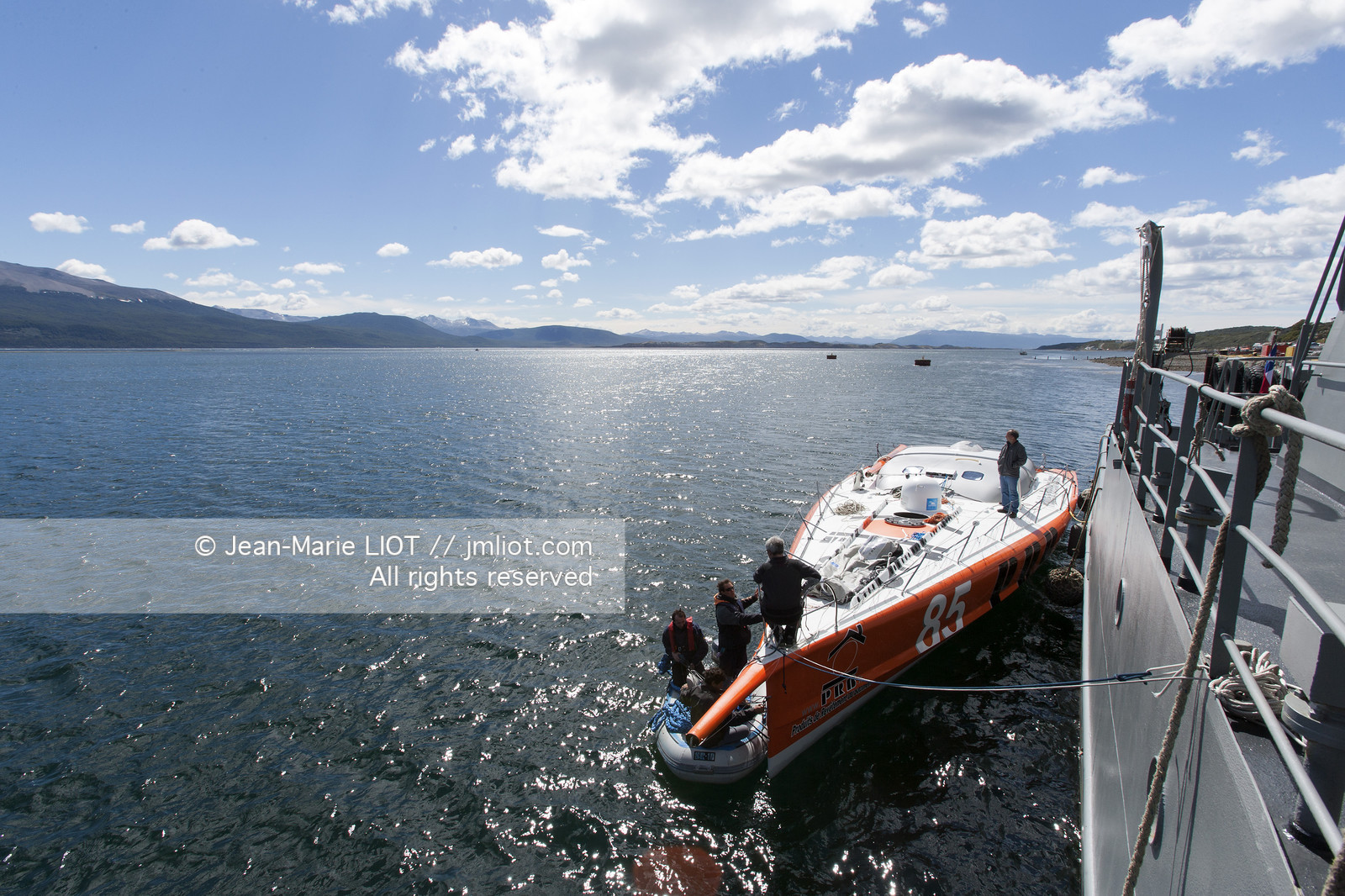 090107VG09_L7A5490