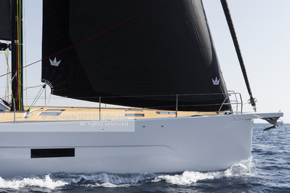 DUFOUR YACHTS 2017 - DUFOUR 63