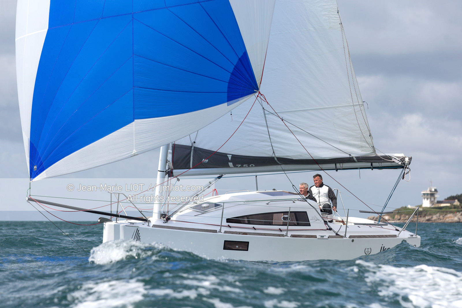 IKONE 750 - YACHT MAGAZINE ALLEMAGNE