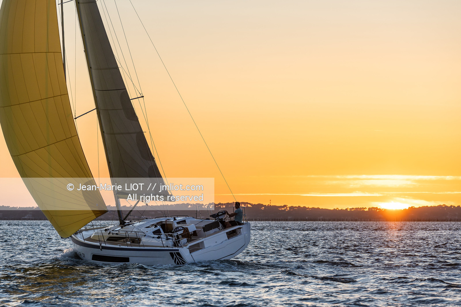 DUFOUR YACHTS 2022 - DUFOUR 37