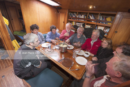 090107VG09_38V5465 .jpg