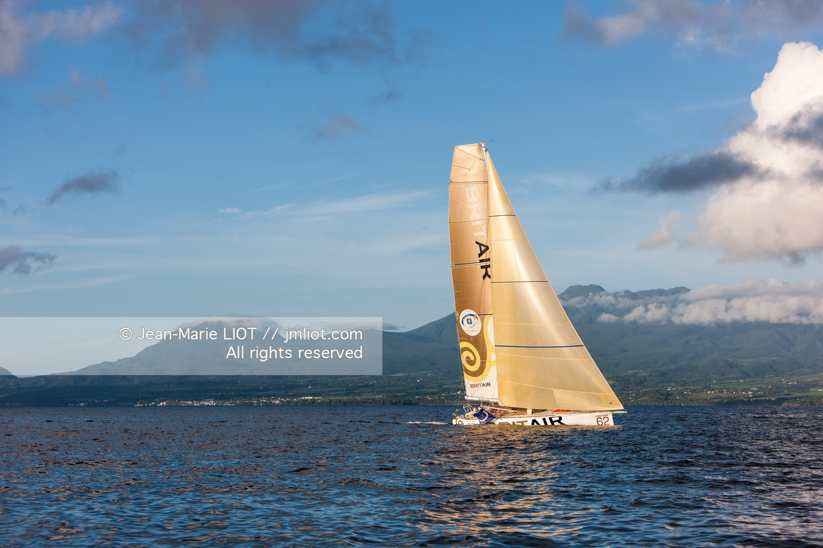 ROUTE DU RHUM 2010 - ARRIVEE DE ARMEL LE CLEAC'H