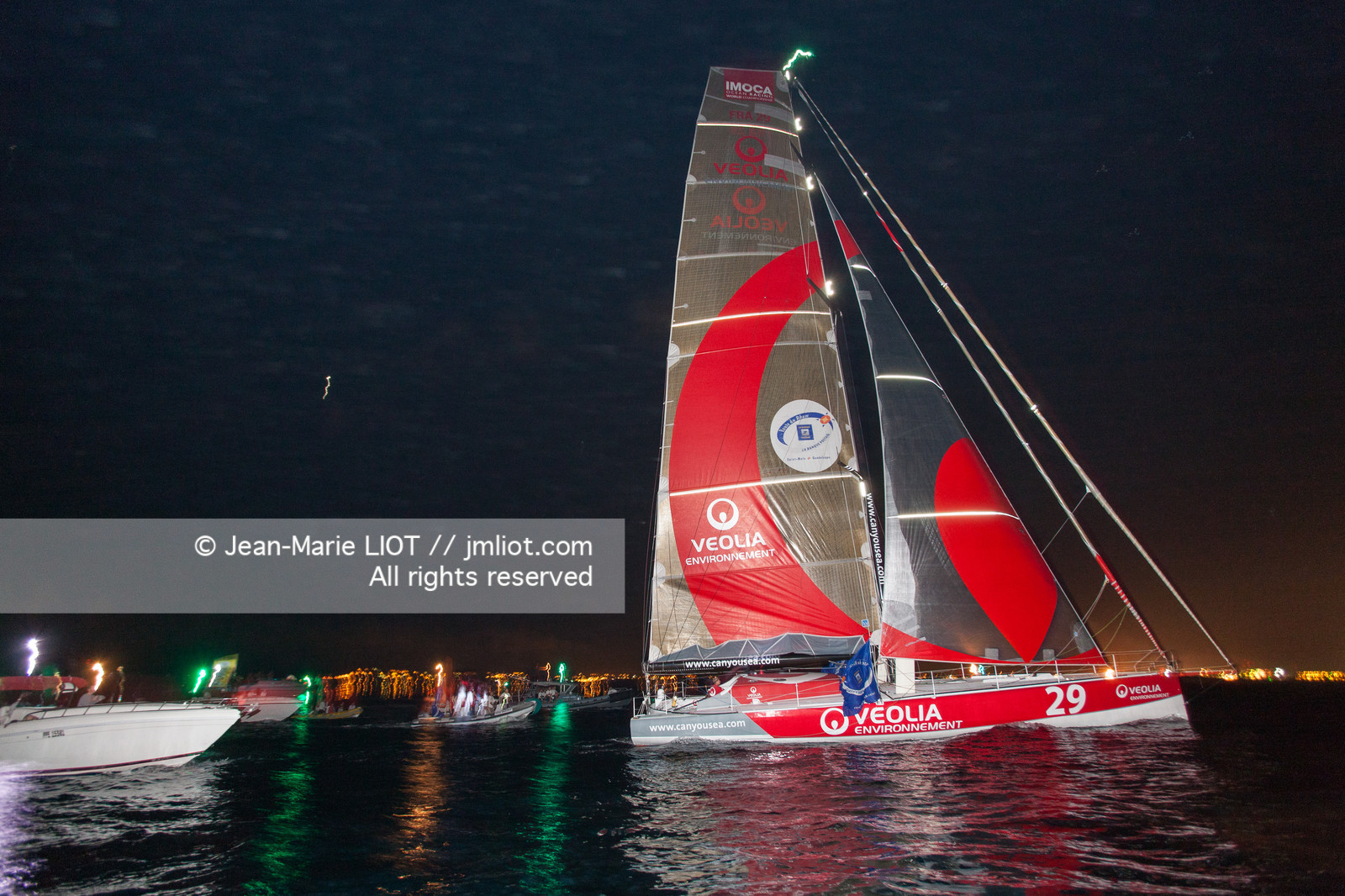 ROUTE DU RHUM 2010 - ARRIVEE DE ROLAND JOURDAIN