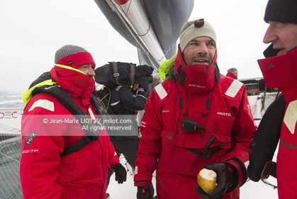 IDEC SPORT- ARRIVEE  RECORD TROPHEE JULES VERNE
