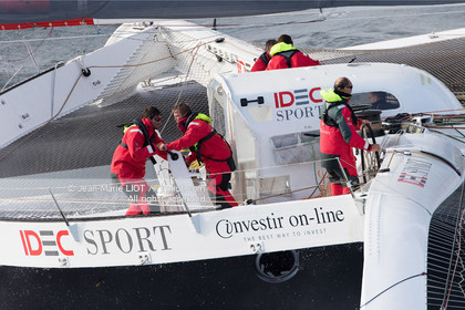 MAXI TRIMARAN IDEC SPORT 2015 - BANQUE D'IMAGES
