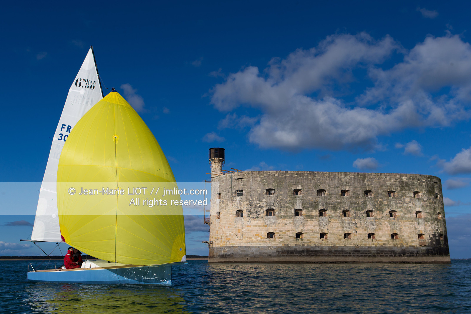 VOILES ET VOILIERS 2016 - LES FORTS DE CHARENTE, BAIE DE LA ROCHELLE EN BIHAN 650