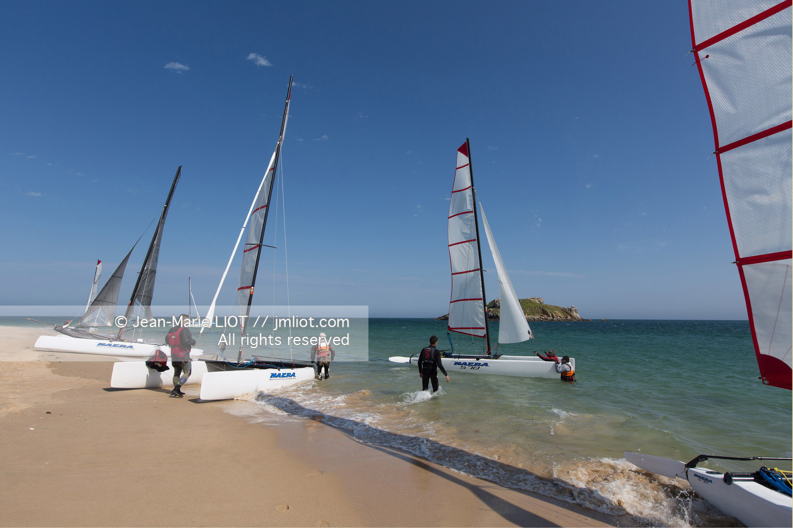 VOILES ET VOILIERS - RAID CATA EN BRETAGNE SUD
