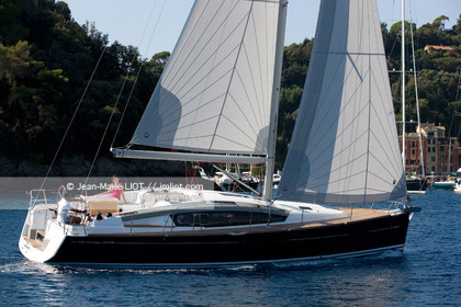 CHANTIER JEANNEAU 2011
