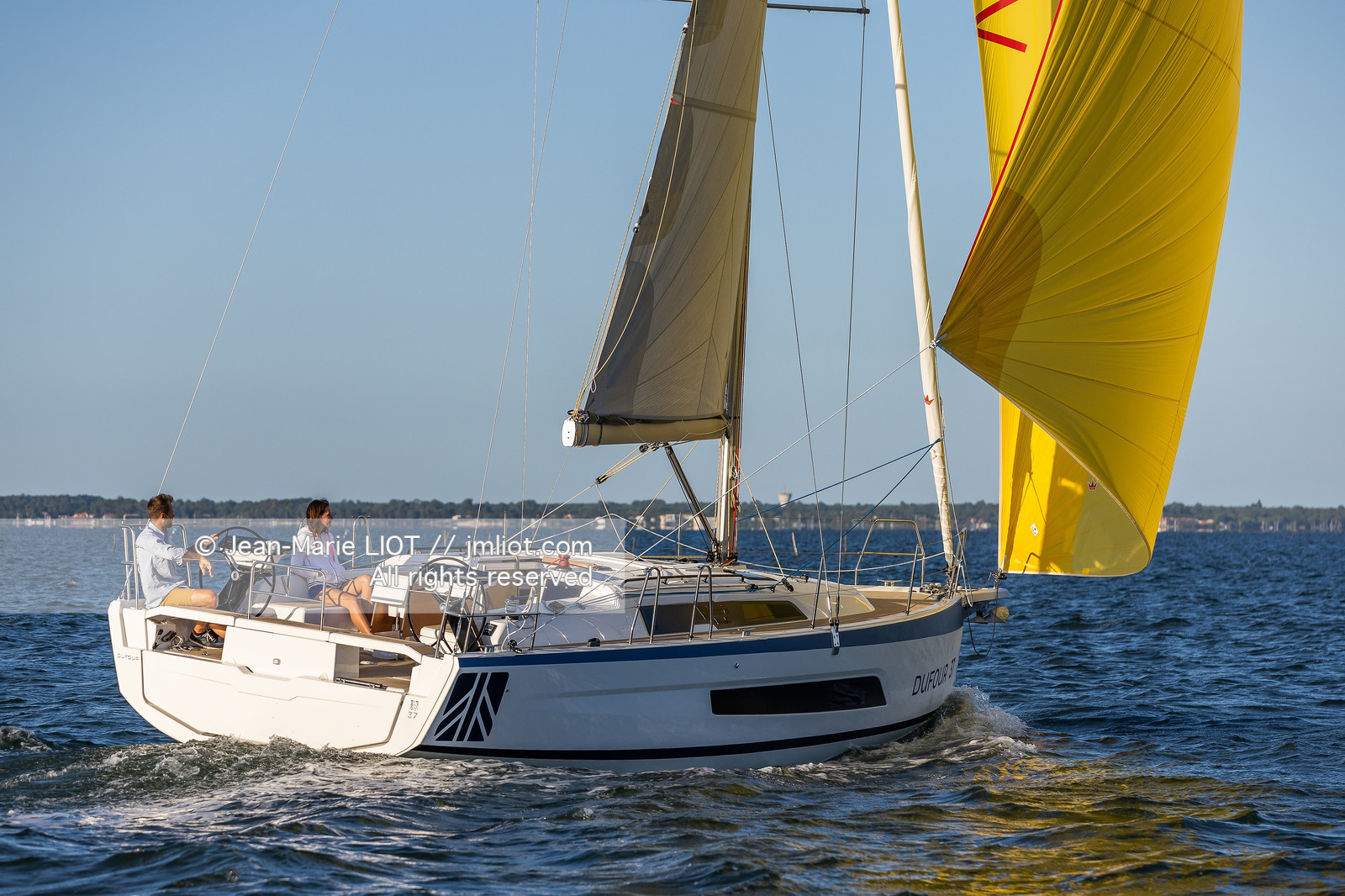 DUFOUR YACHTS 2022 - DUFOUR 37