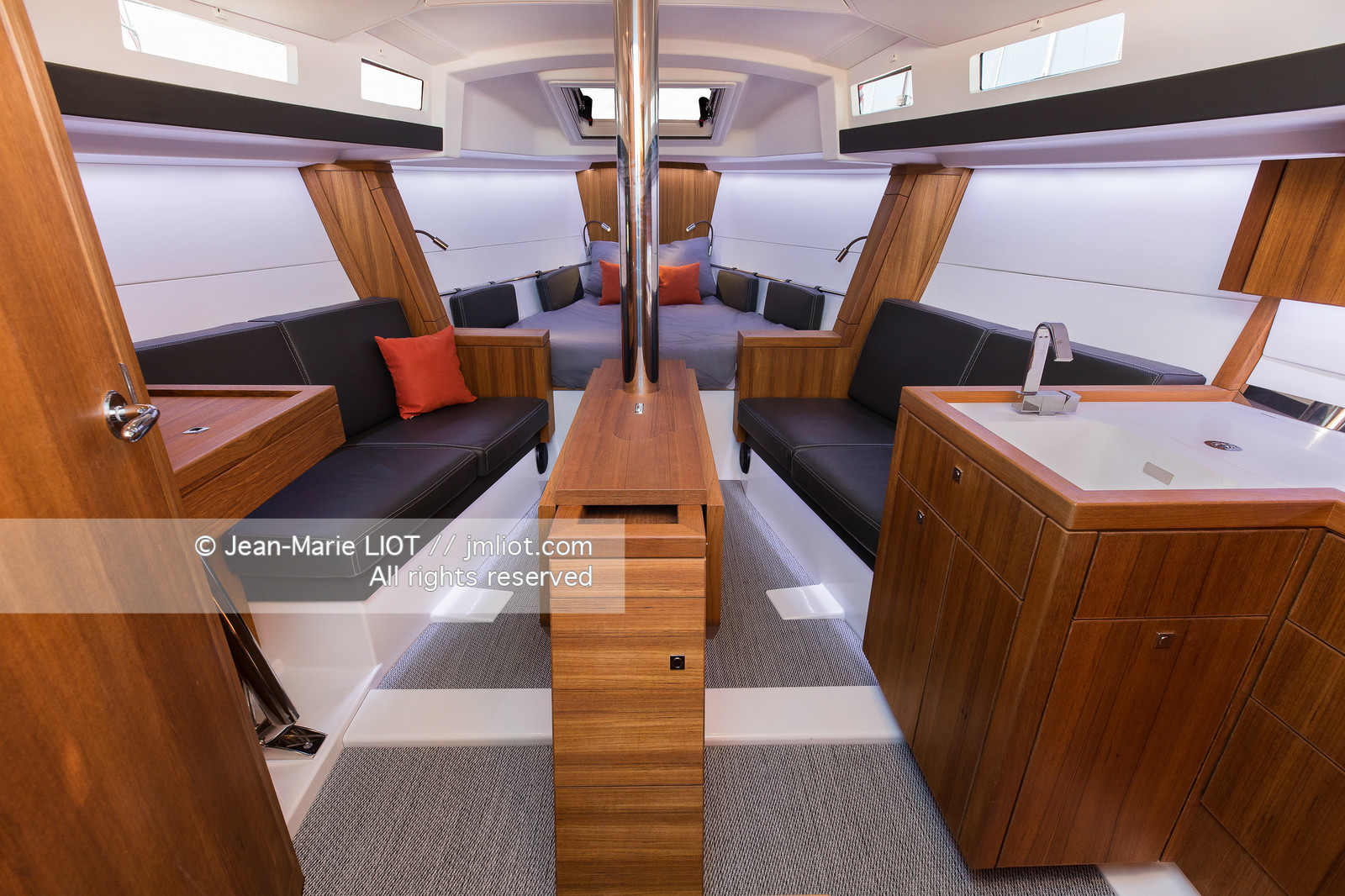 CLASSIC BOATS - TOFINOU 10.C