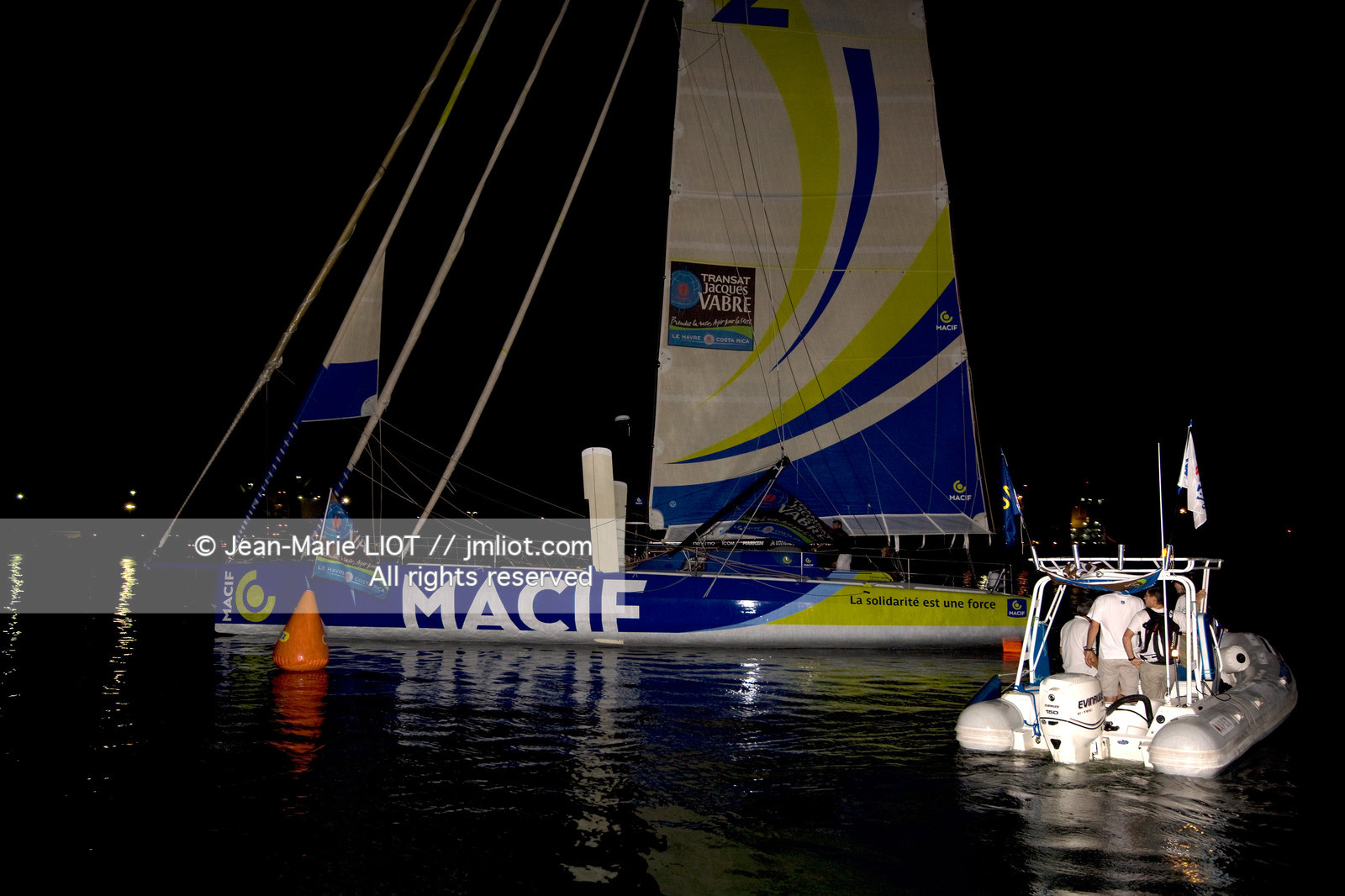 LE 19 novembre 2011, Arrivée au Costa Rica, de François Gabart et Sébastien Col à bord de l'imoca Macif. Photo © Jean-Marie Liot DPPI.