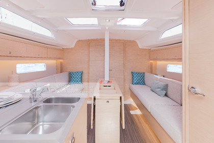 DUFOUR YACHTS 2022 - DUFOUR 37