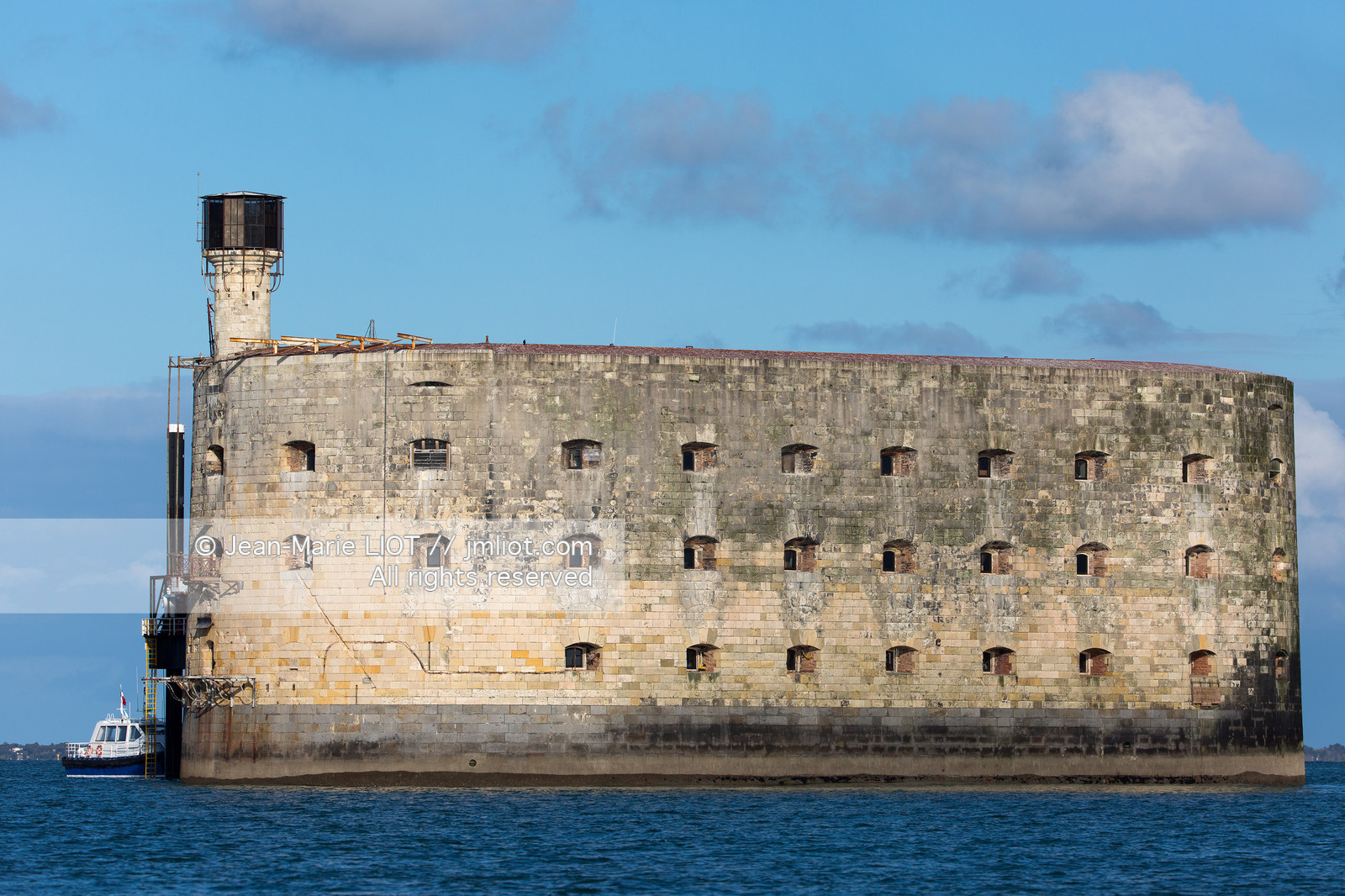 VOILES ET VOILIERS 2016 - LES FORTS DE CHARENTE, BAIE DE LA ROCHELLE EN BIHAN 650