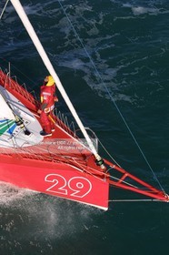 VENDEE GLOBE 2001- ARRIVEE ROLAND JOURDAIN