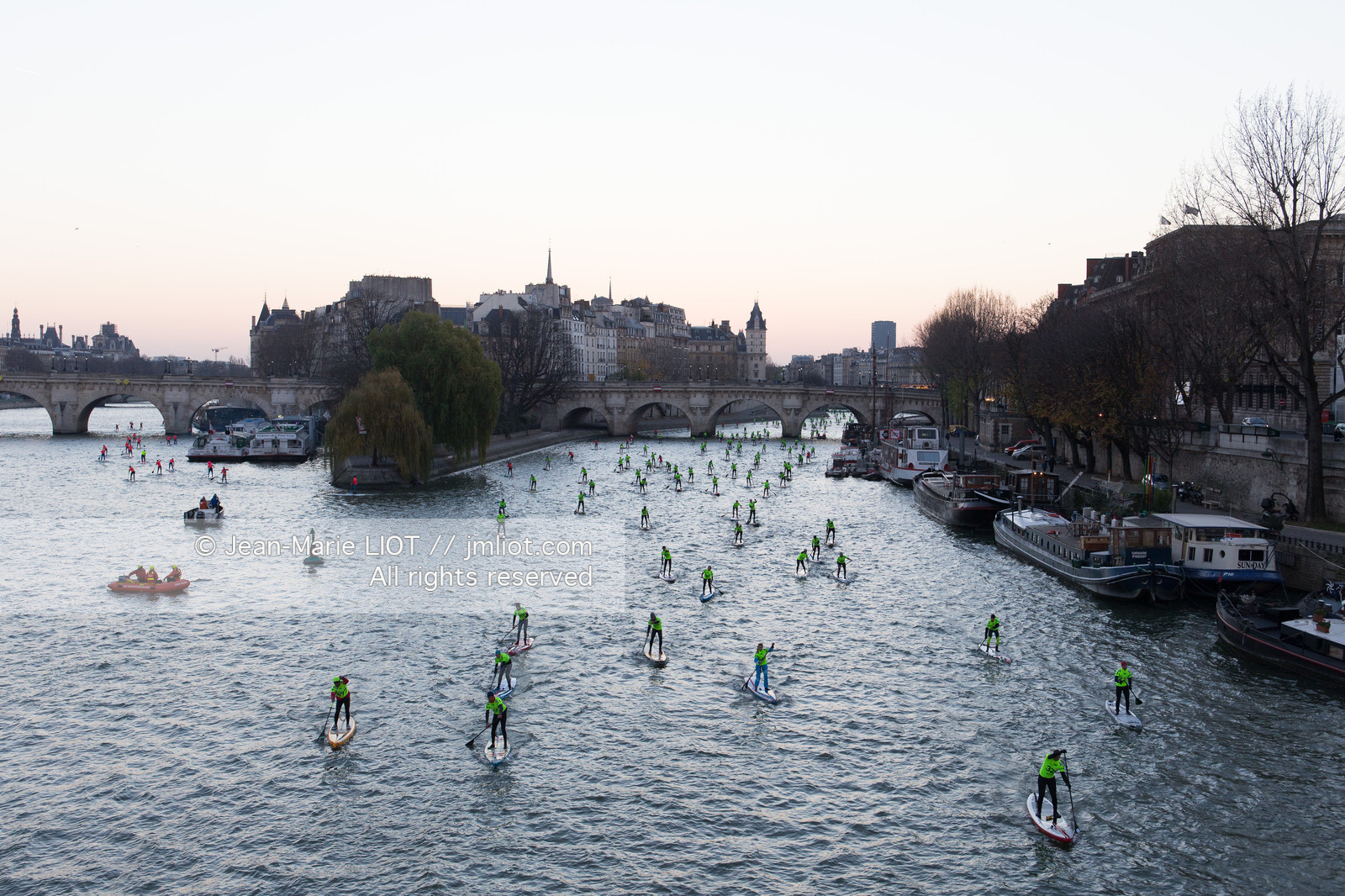 PADDLE - LA SEINE - PARIS