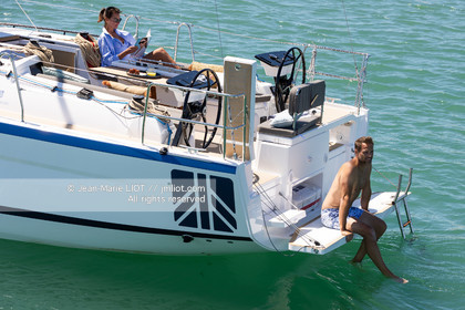 DUFOUR YACHTS 2022 - DUFOUR 37