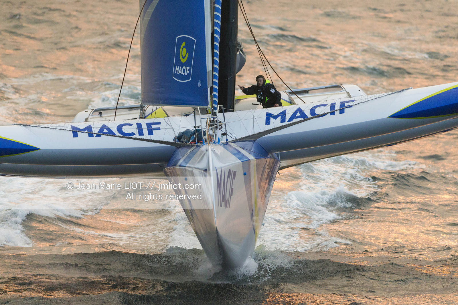 MACIF ULTIM - BANQUE IMAGES 2017