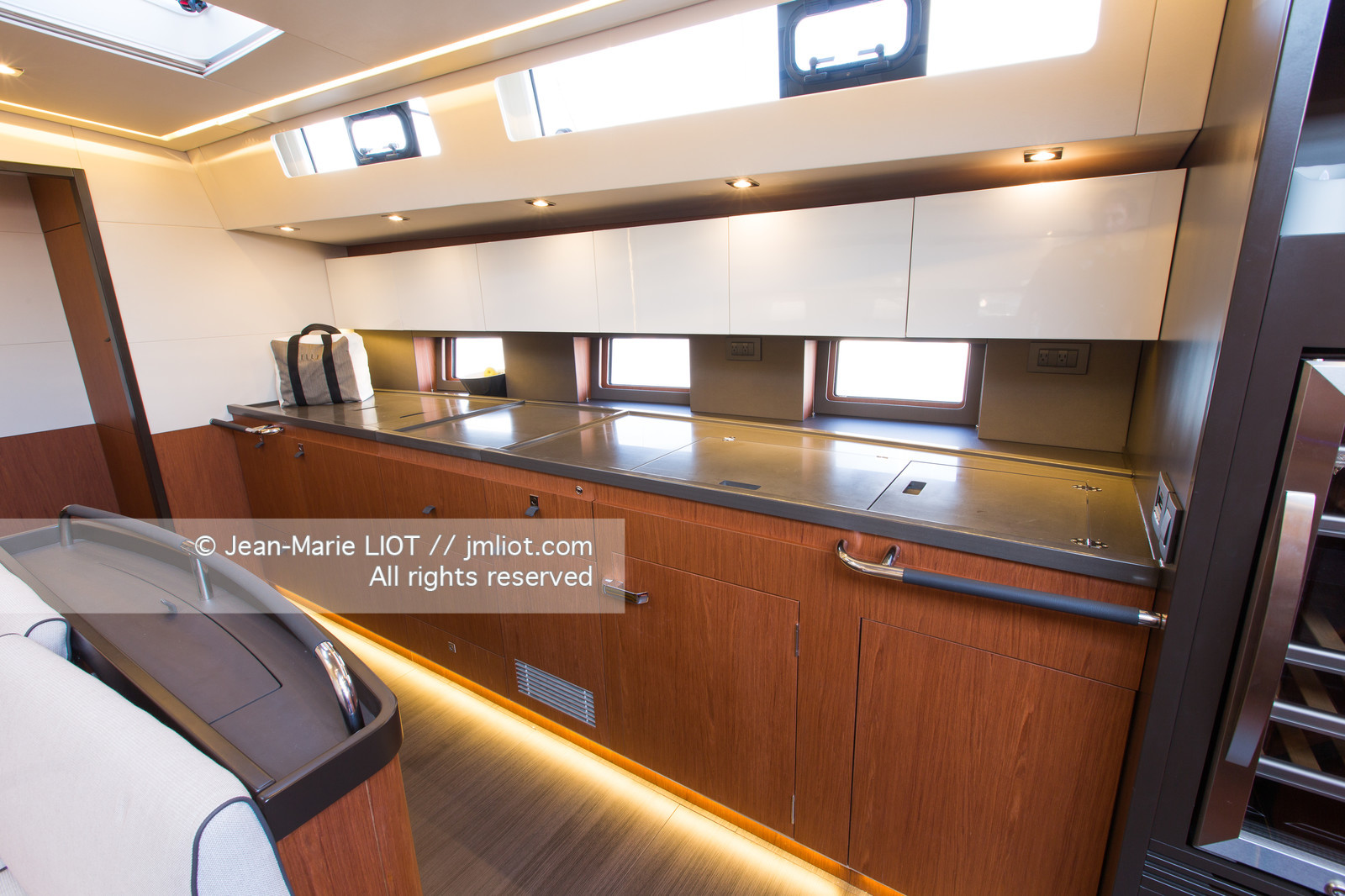 OCEANIS YACHT 62