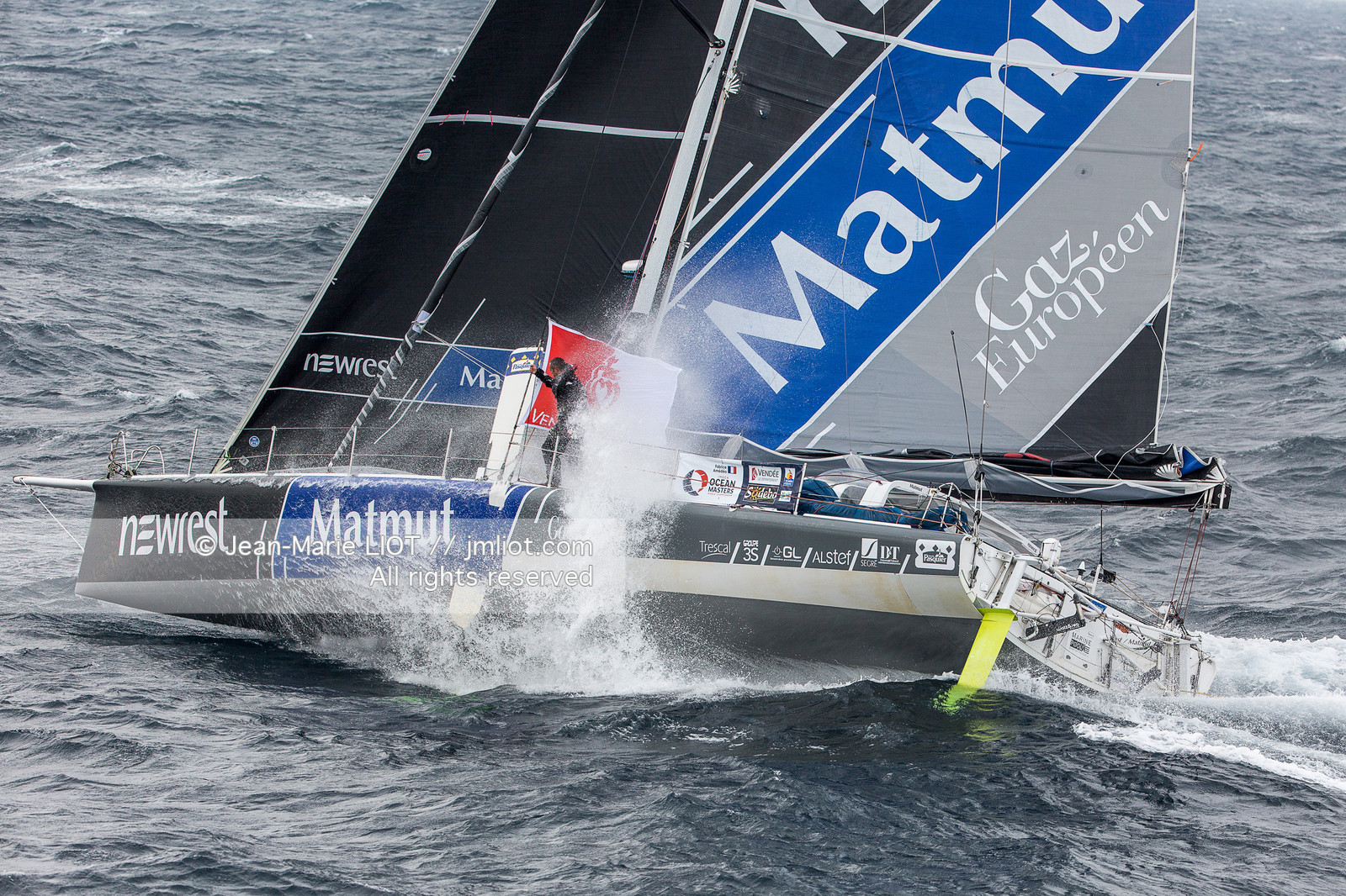 FABRICE AMEDEO - NEWREST-MATMUT - VENDEE GLOBE 2016-2017