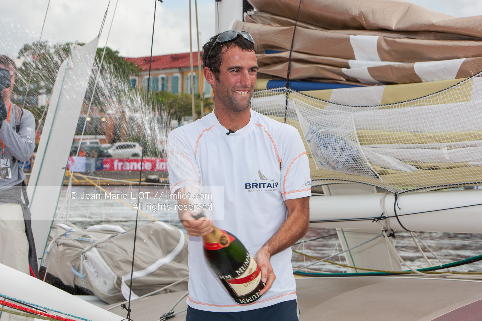 ROUTE DU RHUM 2010 - ARRIVEE DE ARMEL LE CLEAC'H